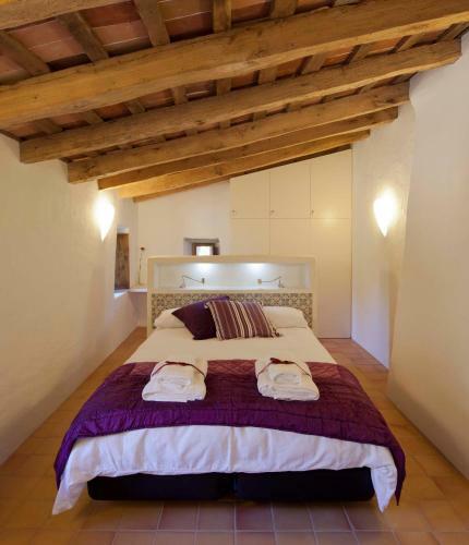 Bed & Breakfast La Rectoria De Sant Miquel De Pineda