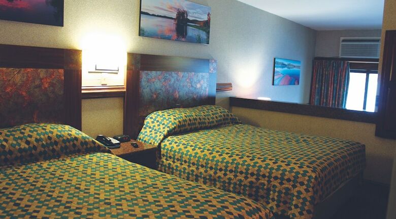 Hotel Surfside On The Lake