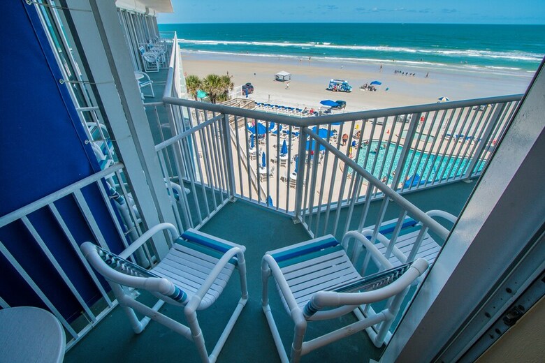 Sea Club IV