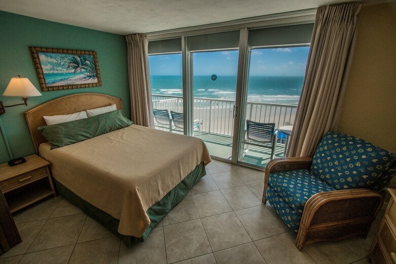Sea Club IV