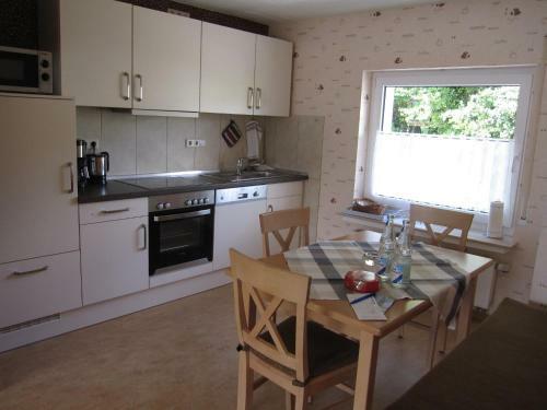 Apartamentos Ferienwohnung Sch�nhense