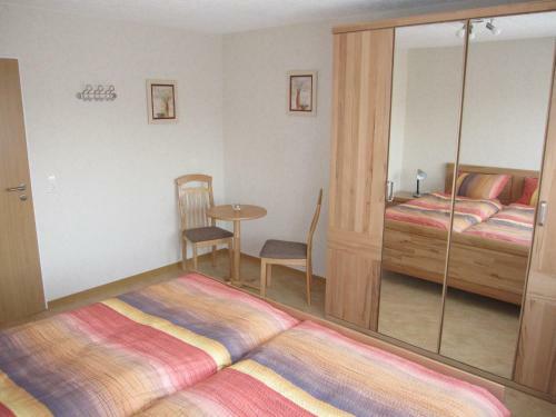 Apartamentos Ferienwohnung Sch�nhense