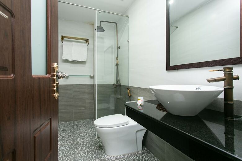 Hotel Oyo 724 Golden Palm Villa