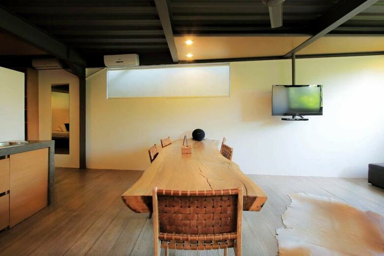 Clio Apartments