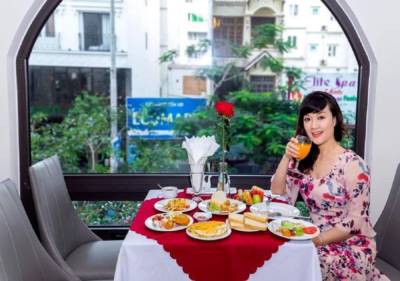 Royal Charm Hotel