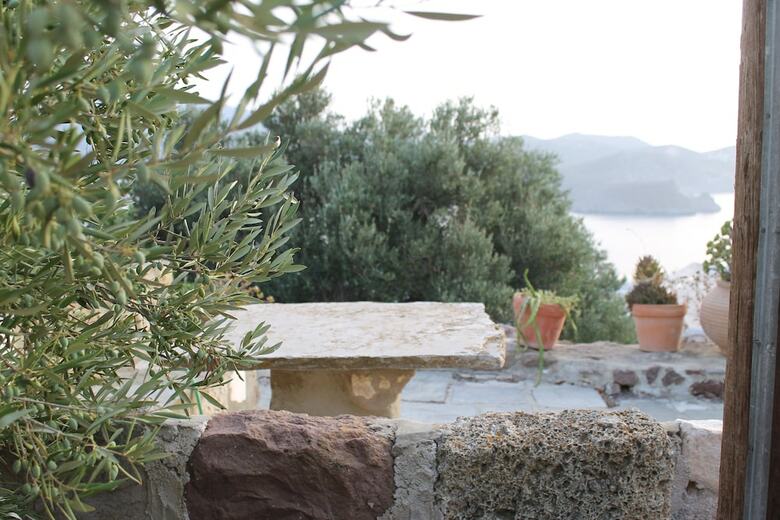 Apartamentos Kastro Milos