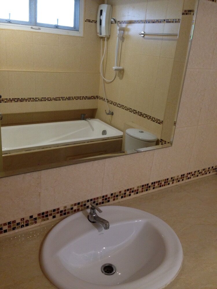 Hotel Supatara Place 2