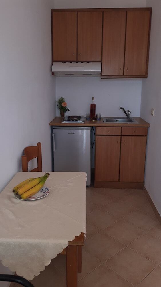 Depis Bay Apartments