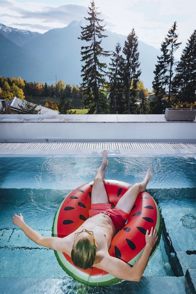 Nidum - Casual Luxury Hotel