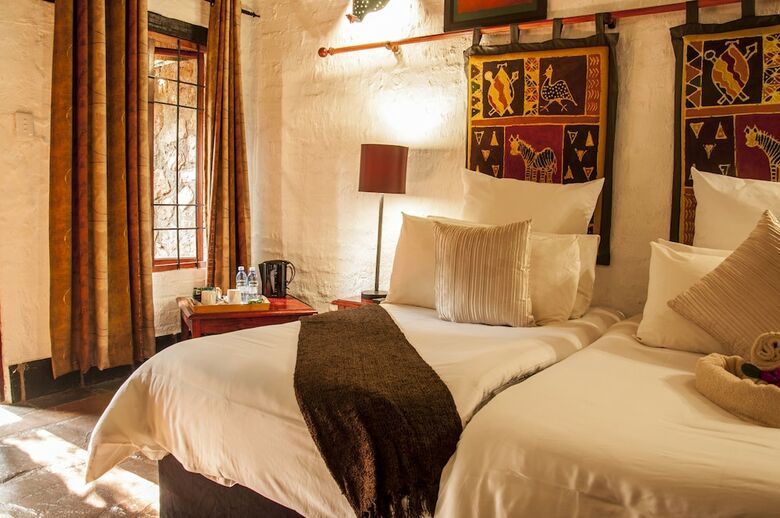 Hotel Kedar Heritage Lodge, Conference Centre & Spa