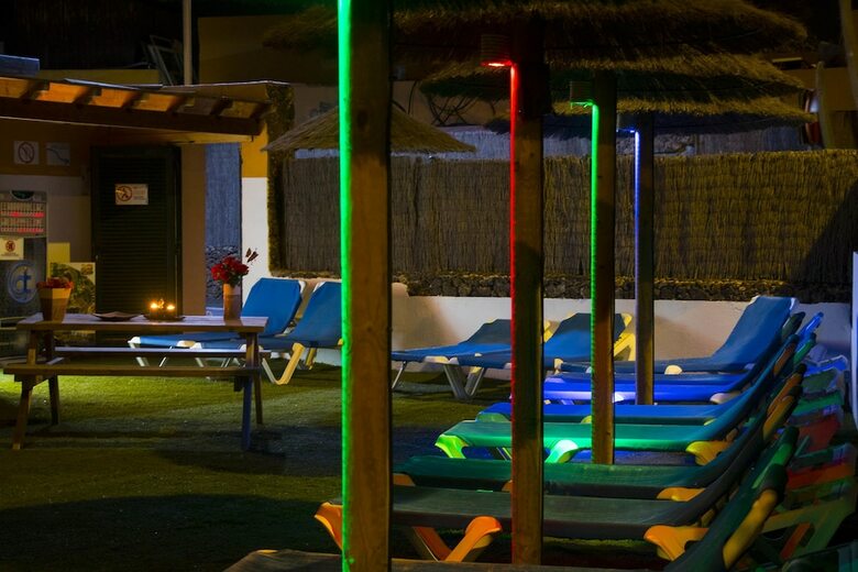 Gbh Hostel Volcanic Beach