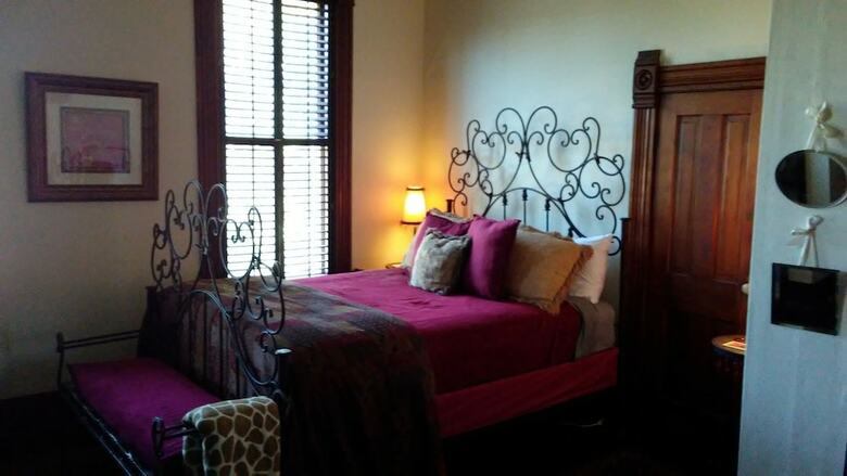 Bed & Breakfast Fig Tree Manor