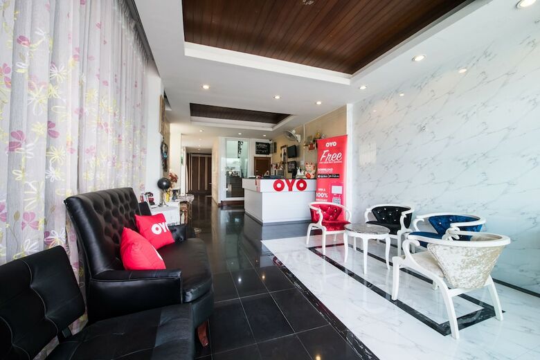 Hotel Oyo 371 Sea Breeze Residence
