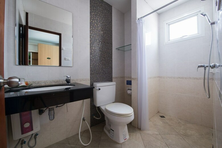Hotel Oyo 371 Sea Breeze Residence
