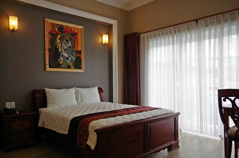 Ngoc Chau Hotel