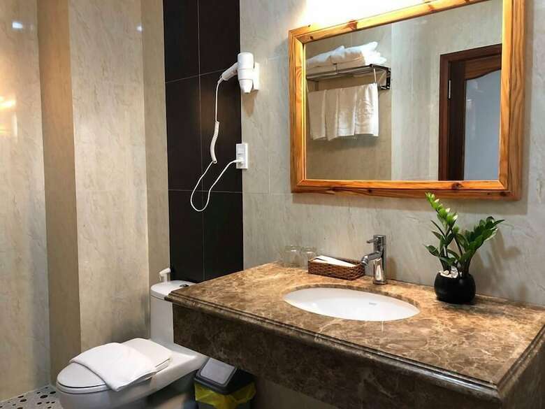 Ngoc Chau Hotel
