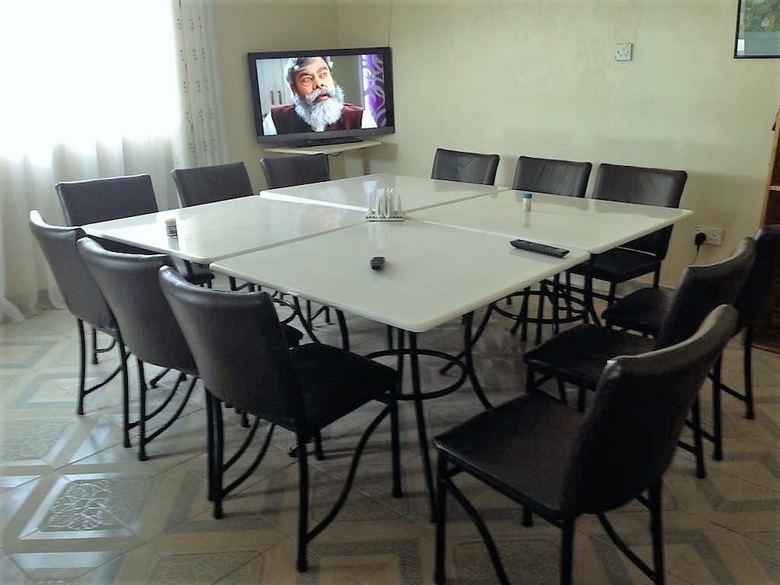 Hotel Nairobi Transit Lounge