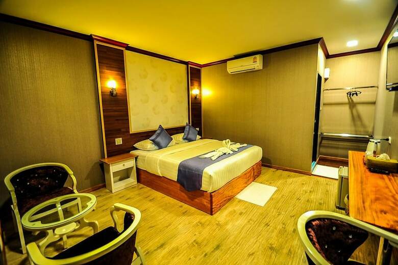 Hotel Lenoi Buri
