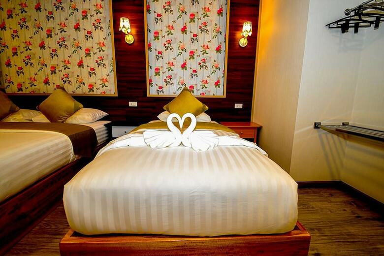 Hotel Lenoi Buri