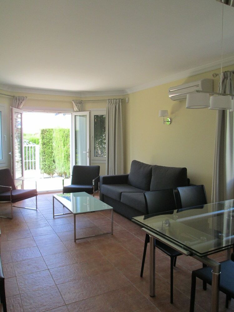 Apartamentos Y Villas Oliva Nova Resort