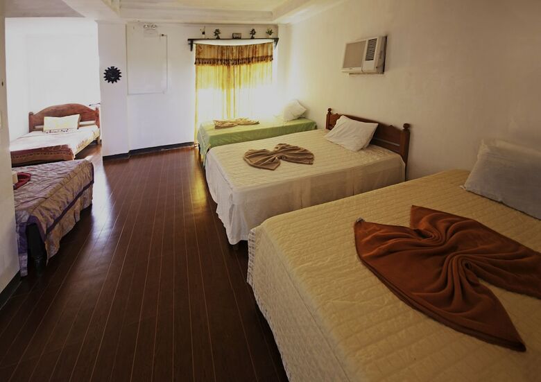 Hotel Pagudpud Rinnovati Beach Resort
