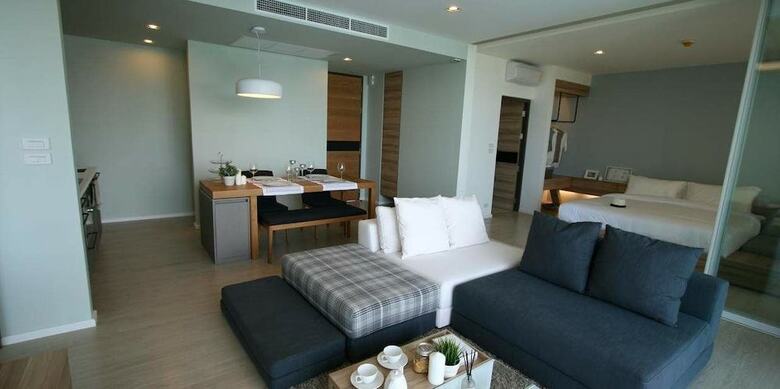 Huahin Beach Luxury Condominium