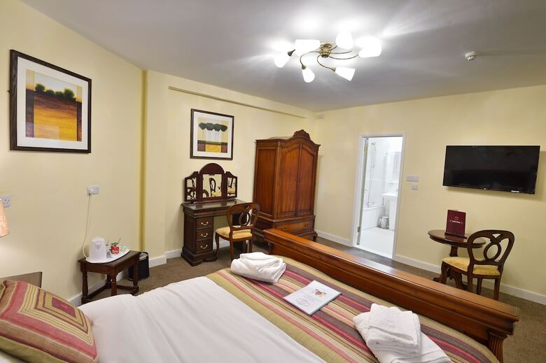 Posada The Royal Victoria & Bull Hotel