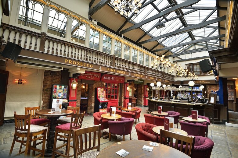 Posada The Royal Victoria & Bull Hotel