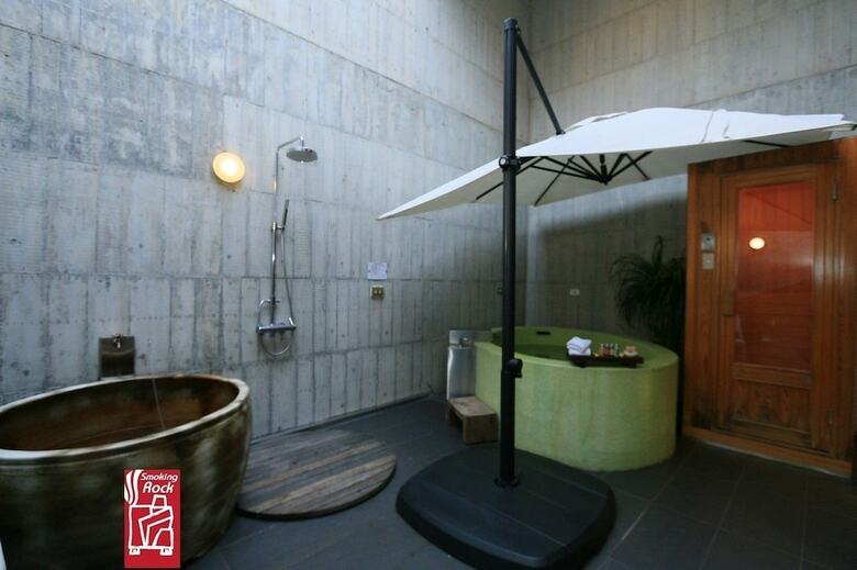 Hotel Smoking Rock Resort