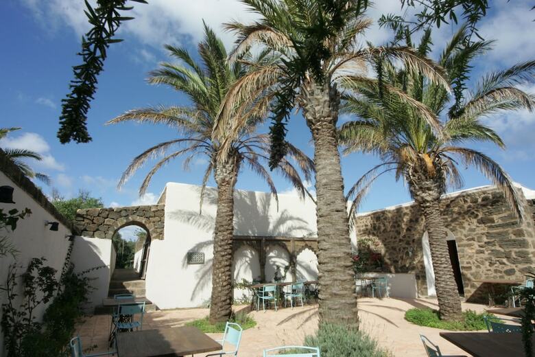 Hotel Zubebi Resort