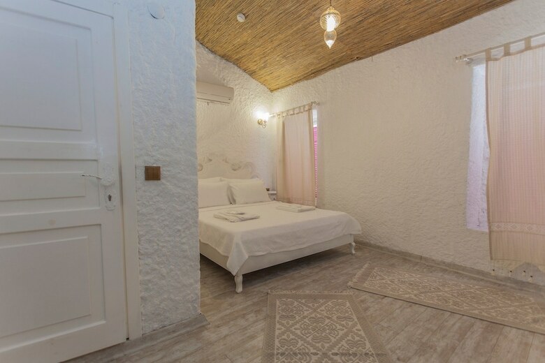 Hotel Alacati Alanur Otel