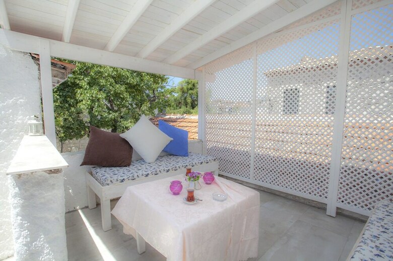 Hotel Alacati Alanur Otel