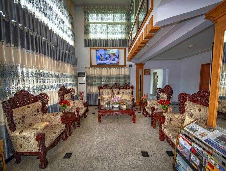 Shwe Hnin Si Hotel