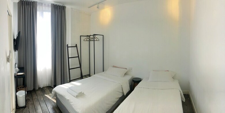 Hotel Oon Poshtel