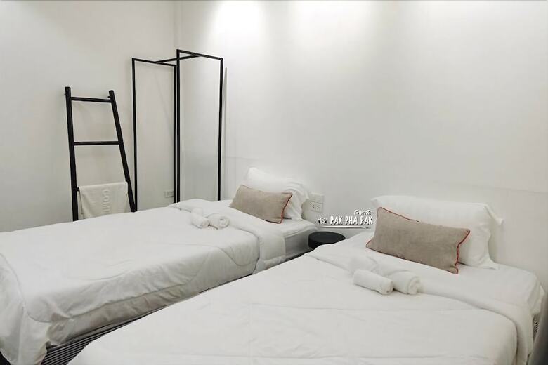 Hotel Oon Poshtel