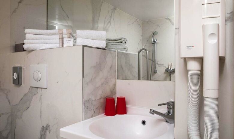 Hotel Hor Les Lumi�res