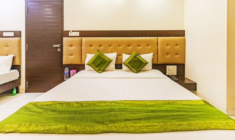 Hotel Bkc Palace