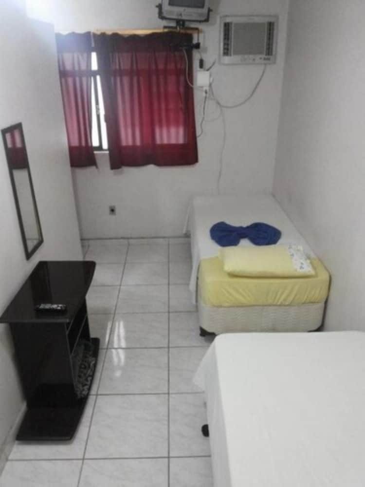 Santa Cruz Hotel