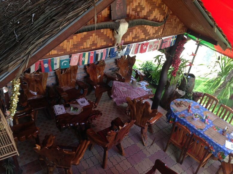 Hotel The Lazy Bar And Guesthouse