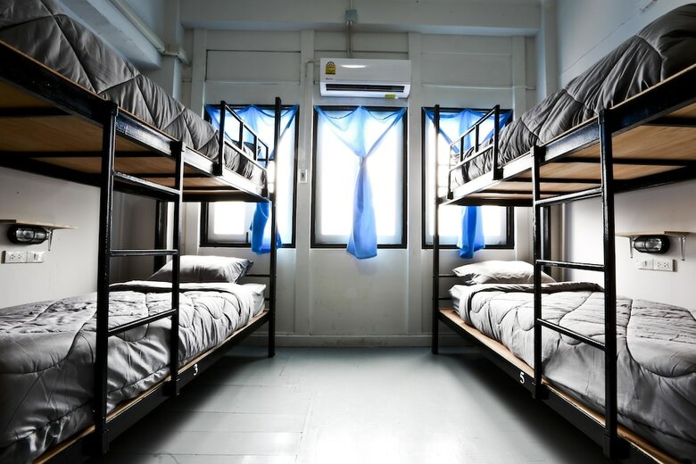 Hostal Zee Thai Hostel