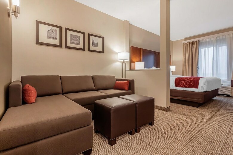 Hotel Comfort Suites La Vista - Omaha