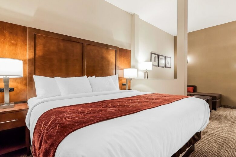 Hotel Comfort Suites La Vista - Omaha