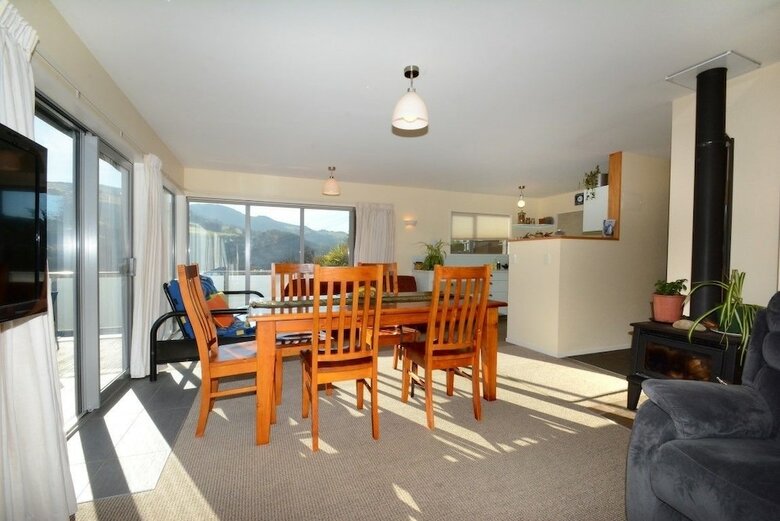 Baldwin Street Retreat
