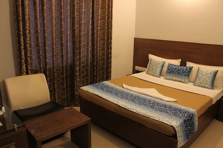 Hotel Mount Residency