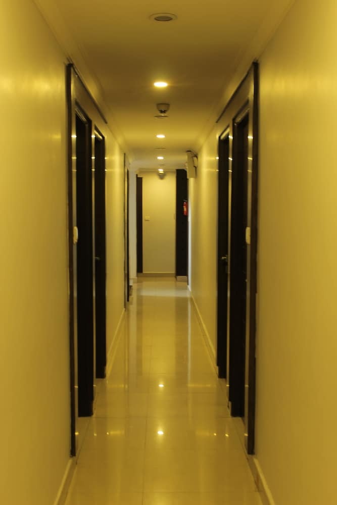 Hotel Mount Residency