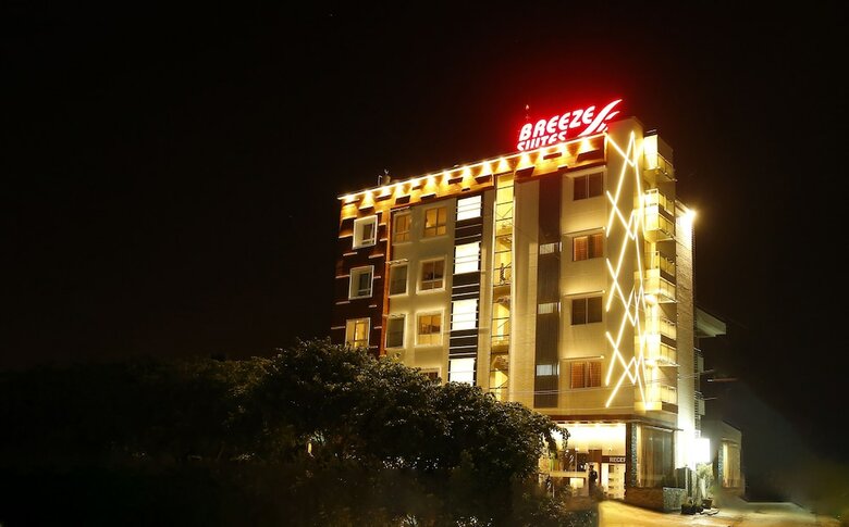 Breeze Suites Transit Hotel