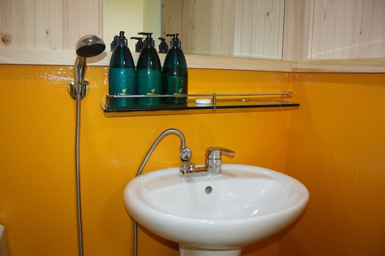 Hotel 24 Guesthouse Nampo Station