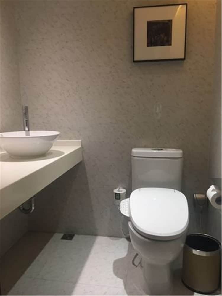 Hotel Golden Tulip Bund New Asia
