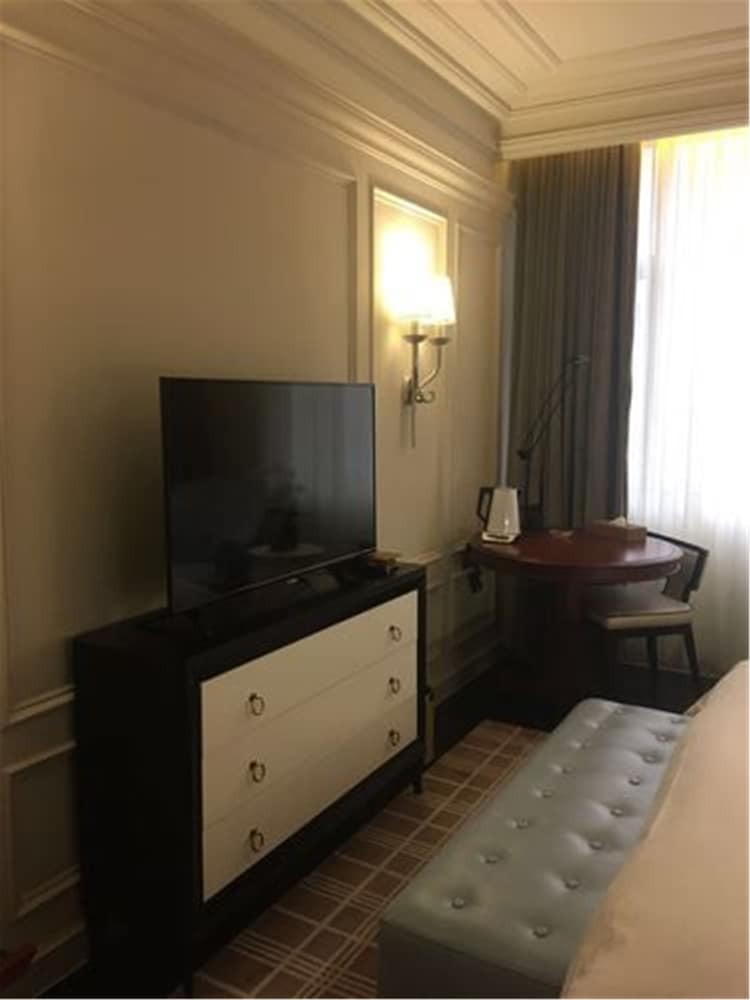 Hotel Golden Tulip Bund New Asia