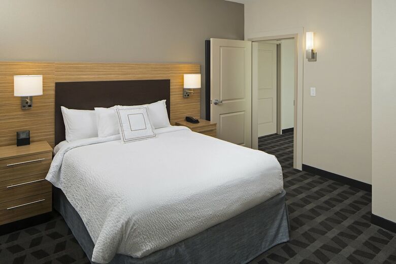 Hotel Towneplace Suites By Marriott Foley At Owa